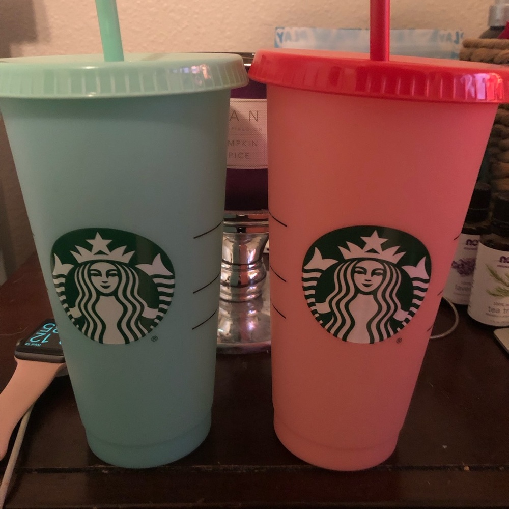Starbucks single color changing cold cups.